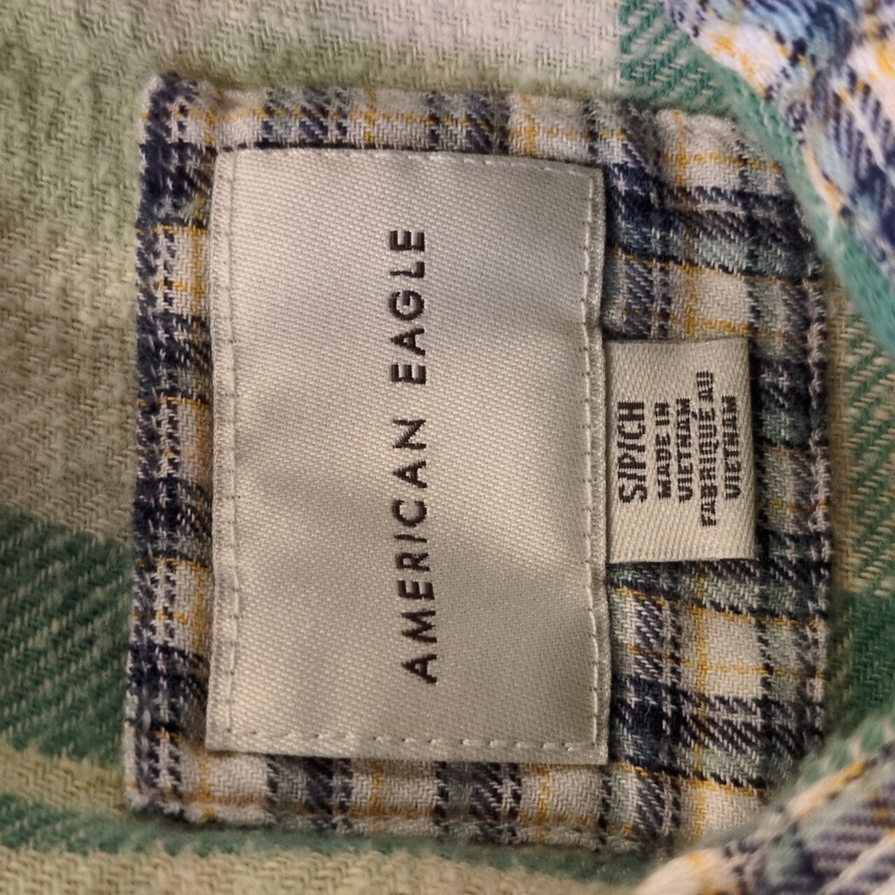 American Eagle Cropped Flannel Cotton Shirt Green Plaid Size Small - Picture 5 of 7